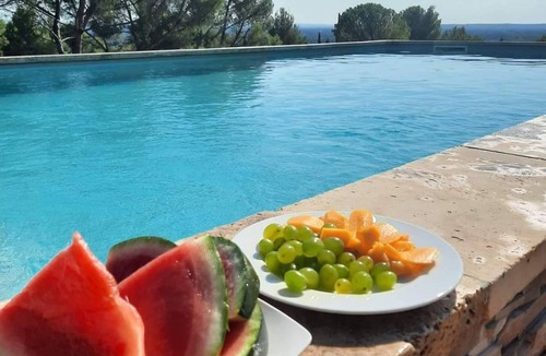 Velleron House | Exceptional view 4 km from l'isle/sorgue