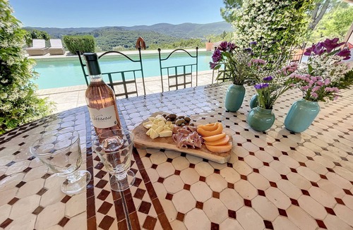 Viens House | Exclusive 16 beds property, 7 AC rooms, tennis, heated pool, SPA,. & Chef!