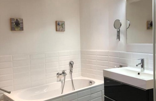 Eyragues Bed & Breakfast | Eyragues suite parentale