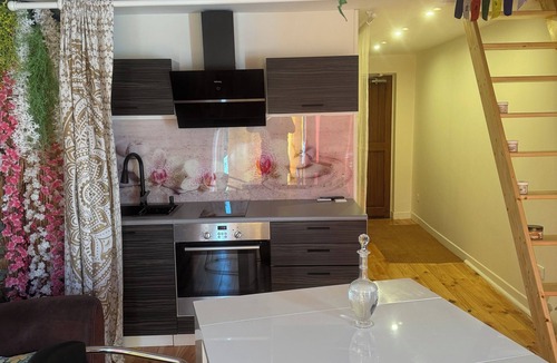 Saint-Vallier-de-Thiey Apartment | F1 Cocooning Extrêmement Calme Accès Forêt Tout Confort