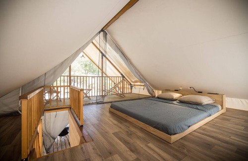 Castillon-du-Gard Other | Family holiday property up to 20p with gites 2kms from the Pont du Gard