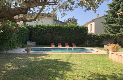 Noves Villa | Family home in Provence with swimming pool