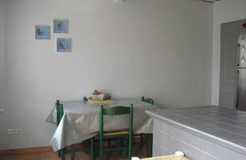 Velleron House | FAMILY HOUSE WITH LARGE GARDEN 5/6 people