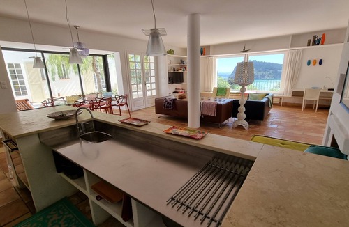 Rayol-Canadel-sur-Mer Villa | Fantastic modern villa near the sandy beaches
