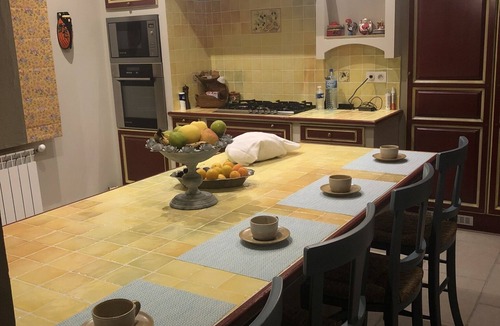 Jonquerettes House | Farm house, 5 miles from Avignon! Vineyard
