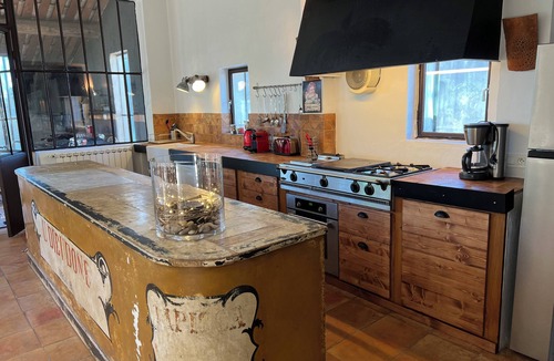 L'Isle-sur-la-Sorgue Other | Farmhouse in Provence, farmhouse, private in a 7 hectares park, heated pool