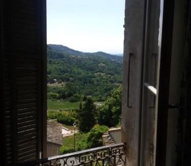 Saignon Bed & Breakfast | Fenêtre sur vue