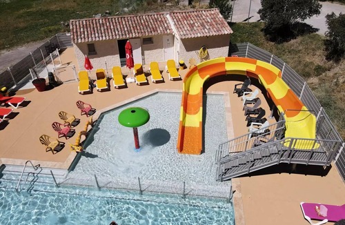 Saint Maime House | Flower Camping La Rivière * - Mobile home Premium 40m2 (2 bedrooms) + TV + LV + BBQ + Clim + 2 bathrooms 5 people