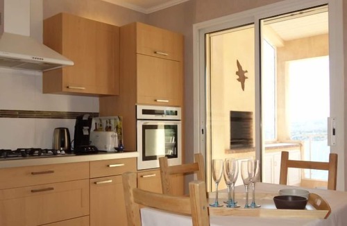 La Madrague House | Vacation home Les Cèdres in Saint Cyr sur Mer La Madrague - 10 persons, 5 bedrooms