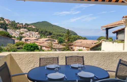 La Madrague Apartment | La Madrague d'Azur by Interhome
