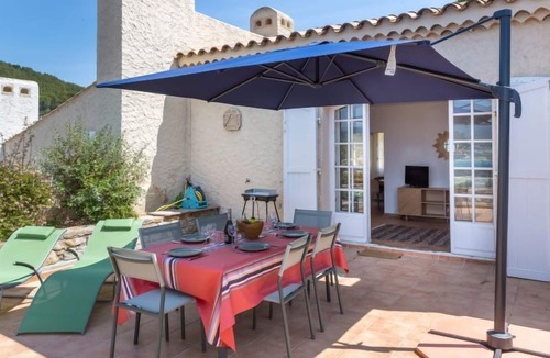 La Madrague Apartment | Hameau la Madrague by Interhome