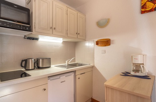 La Madrague Apartment | Hauts de la Madrague by Interhome