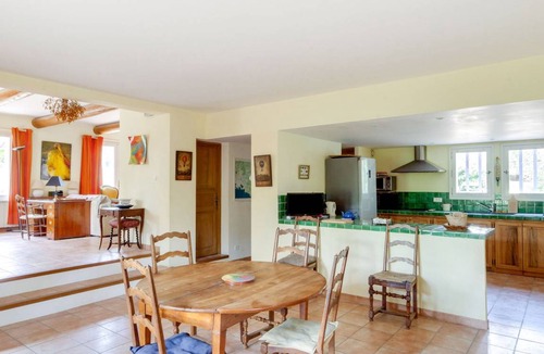 Saint-Martin-de-Castillon House | 170 m² House ∙ 3 bedrooms ∙ 8 guests
