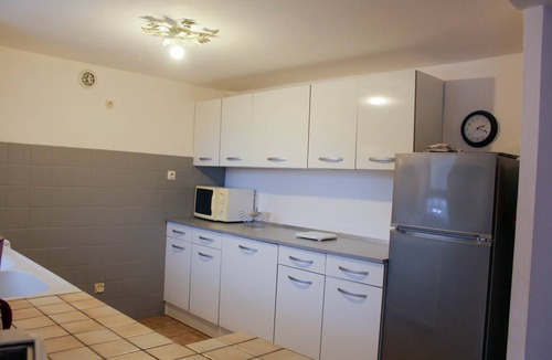 Saint-Michel-l'Observatoire House | 58 m² Gîte ∙ 2 bedrooms ∙ 4 guests