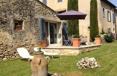 Saint-Michel-l'Observatoire House | 50 m² Gîte ∙ 1 bedroom ∙ 2 guests