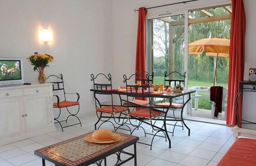 Saint-Saturnin-les-Avignon House | 30 m² House ∙ 1 bedroom ∙ 4 guests