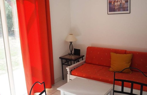 Saint-Saturnin-les-Avignon House | 30 m² House ∙ 1 bedroom ∙ 4 guests