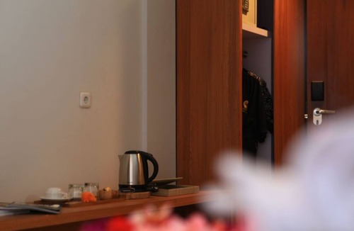 Batuan Apartment | Freddies Villas Ubud – Deluxe Room #10