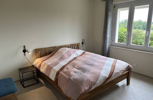 Bouchet Villa | Frisse Portierswoning met Tuin & Bassin in Z. Frankrijk in Domaine Les Jonchiers
