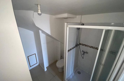 Saint-Mitre House | Furnished T2, quiet, sunny, 55m2, parking, pets welcome,