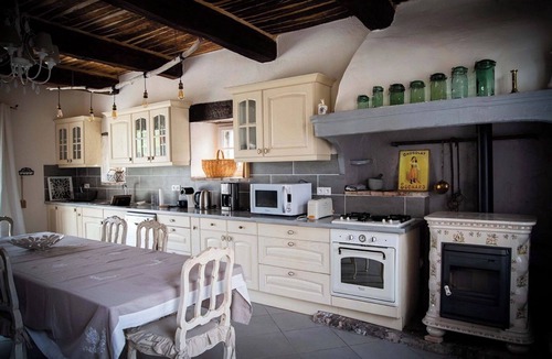 Valensole Cottage | Gîte de l'Olivier-La Roseraie du Val'ensoleillé