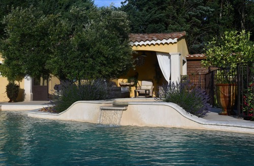 Velleron Villa | Gîte de provence jacuzzi