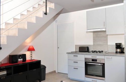 La Londe-les-Maures Apartment | Gîte Gris Sous Les Pins