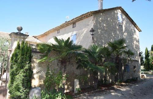 Valensole Apartment | Gîte L'Olivier - La Roseraie du Val'Ensoleillé