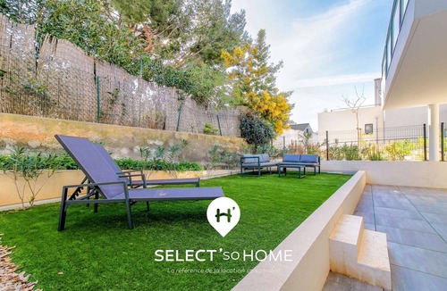 La Faviere Apartment | Garden,beach et pool in La Favière by SELECT’soHOME