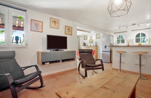Le Val House | Gite Aux Écuries du Mas di Gau