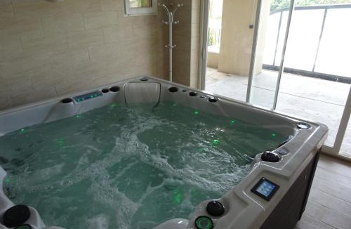 Grillon House | gite la bonnelle piscine spa