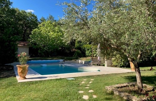 Piolenc Cottage | Gite with private pool.
