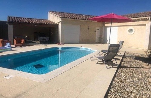 Seguret House | Gîte with swimming pool near Vaison-la-Romaine