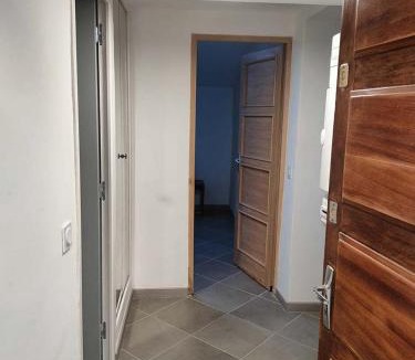 Charleval Apartment | GitesLuberon 2 F2
