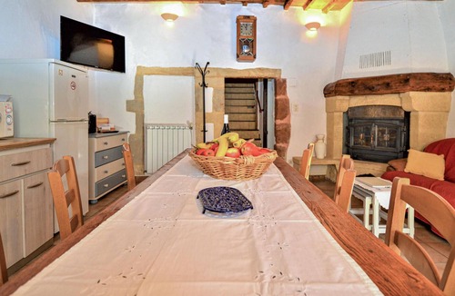 Saint-Victor-la-Coste House | Gorgeous home in Saint Victor la Coste