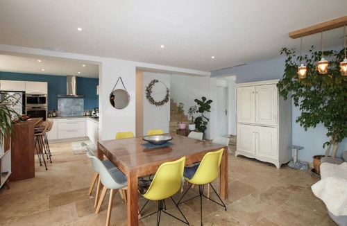 Caumont-sur-Durance House | Gorgeous home in Caumont sur Durance