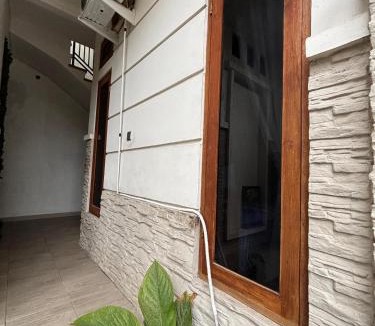 Tanjungbenoa House | Graha Shanti Guest House