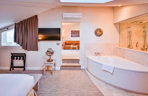 Les Sablettes Resort | Grand Hotel Des Sablettes Plage, Curio Collection By Hilton