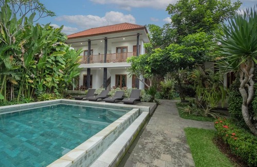 Kemenuh House | Green Papaya House