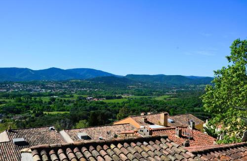Grimaud Apartment | GRILAF - Au cœur du village typique de Grimaud appartement coquet