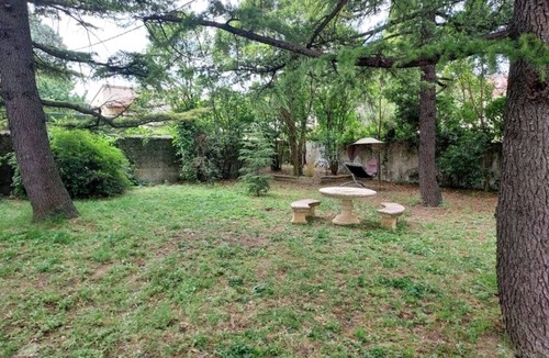 Orange Apartment | Ground floor apartment in private park