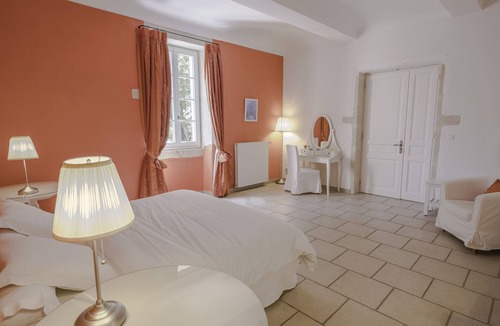 Colonzelle House | Guest House 'Corail' with Shared Pool, Shared Terrace and Wi-Fi