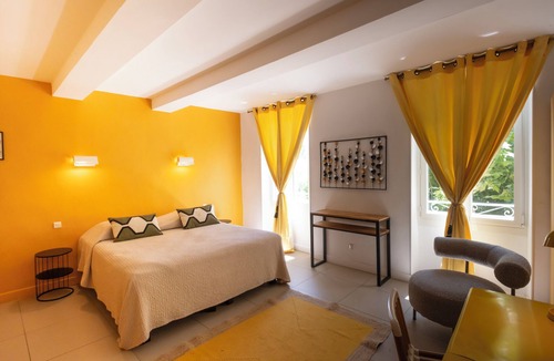 Vaison-la-Romaine Hotel | Hôtel Burrhus