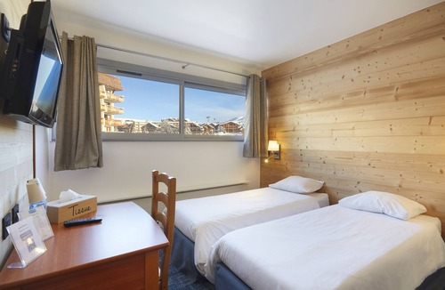 Cognet Hotel | Hôtel Eliova - Le Chaix