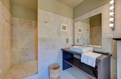 Lourmarin Hotel | Hôtel Le Paradou Bamboothai