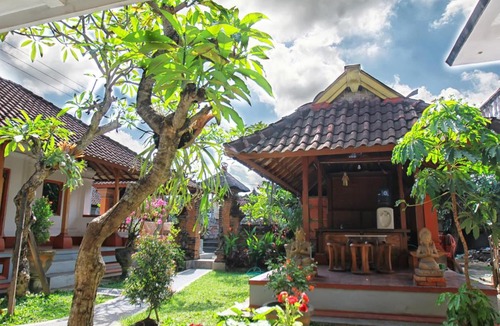 Peliatan Hostel | Halaman Depan Hostel