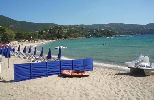 Cavaliere Beach Apartment | Heated Pool and Direct Beach Access for 4 People - Le Lavandou