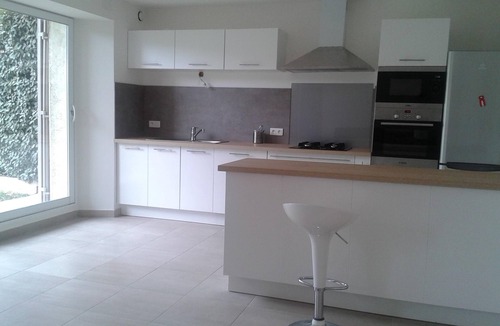 Menerbes Villa | Heated pool and renovated interior 360° view of Ménerbes and Lubéron