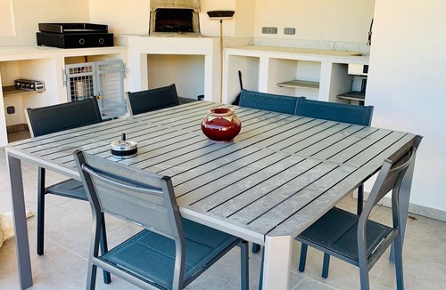 Simiane-la-Rotonde House | High Luberon, Jas renovated between woods and lavender.