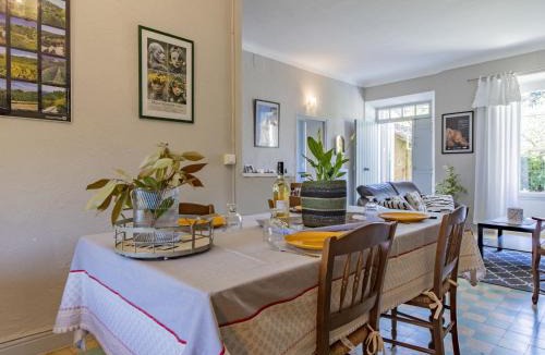 Oppede House | Holiday Home Bastide du 19ième by Interhome